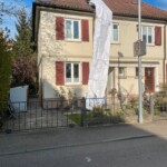 Goulotte à gravats Stortslurf® XL (Ø 80 cm) posée sur le sol — aperçu